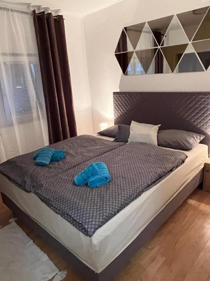Lara Appartement *