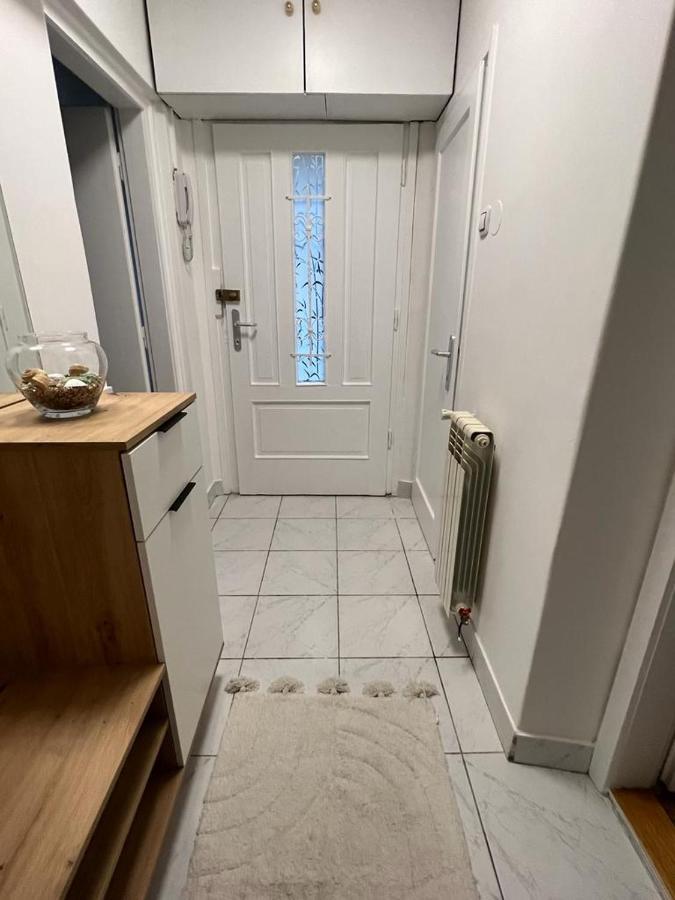 Lara Appartement *